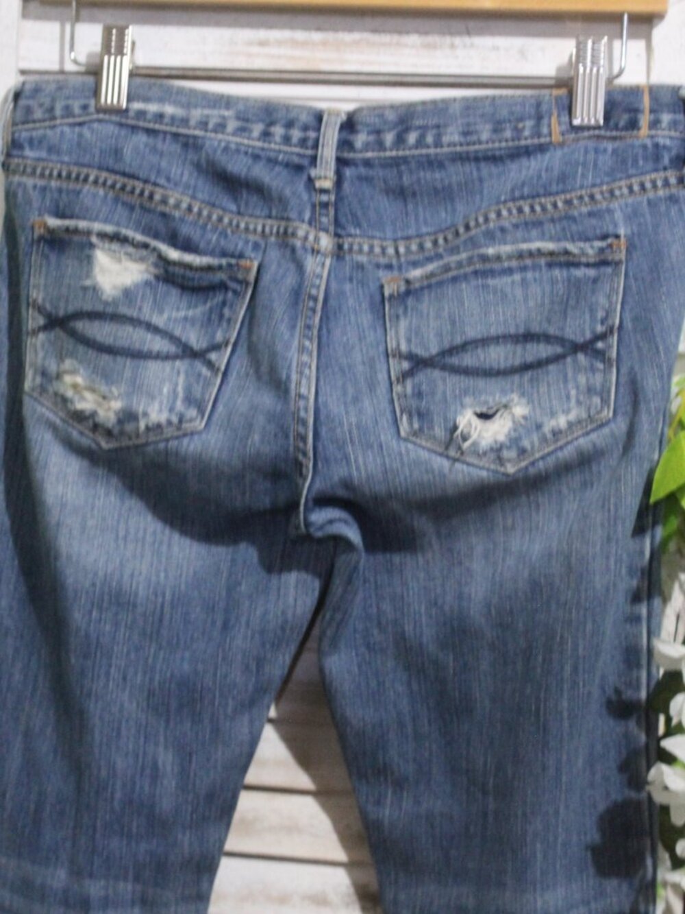 Abercrombie Maddy distressed jeans (1155) - Picture 7 of 8
